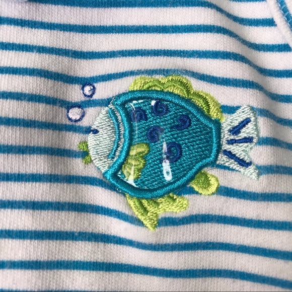 2 Baby Outfits - 1 Fish/Nautical 1 Hibiscus 12Mo. - Picture 3 of 11